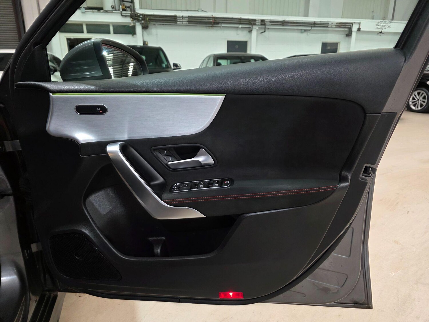Used Mercedes-Benz A-Class 2018 for sale - 76072008: Photo 11