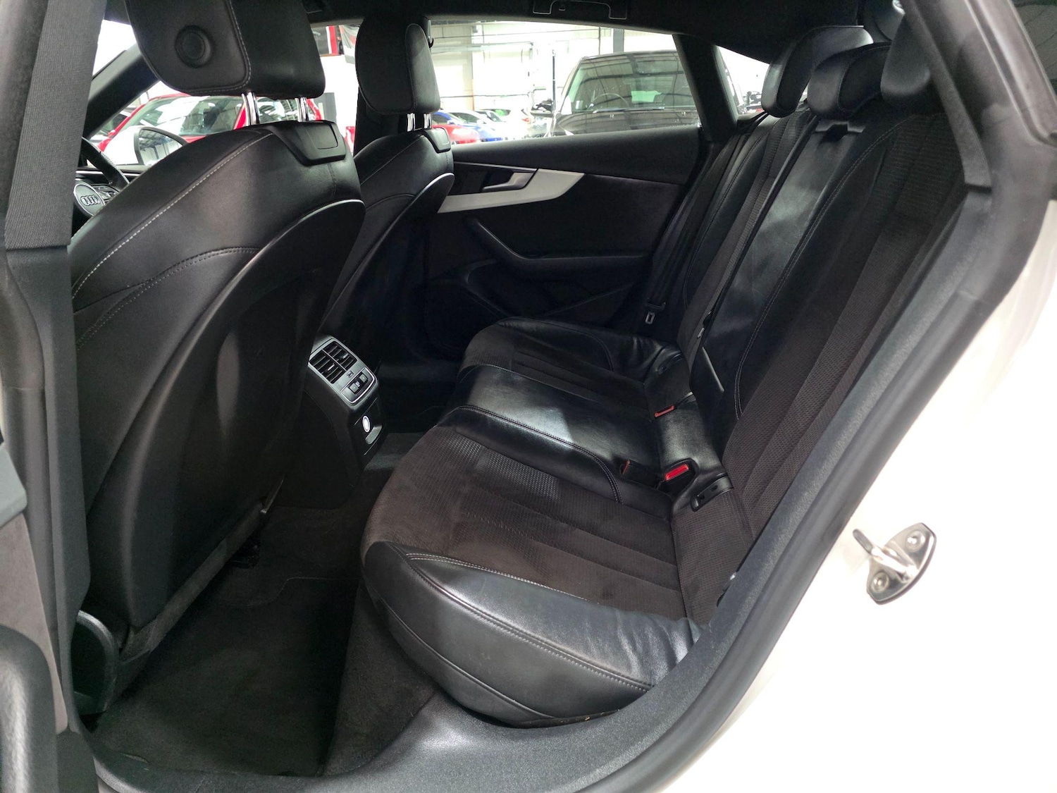 Vehicle 29
