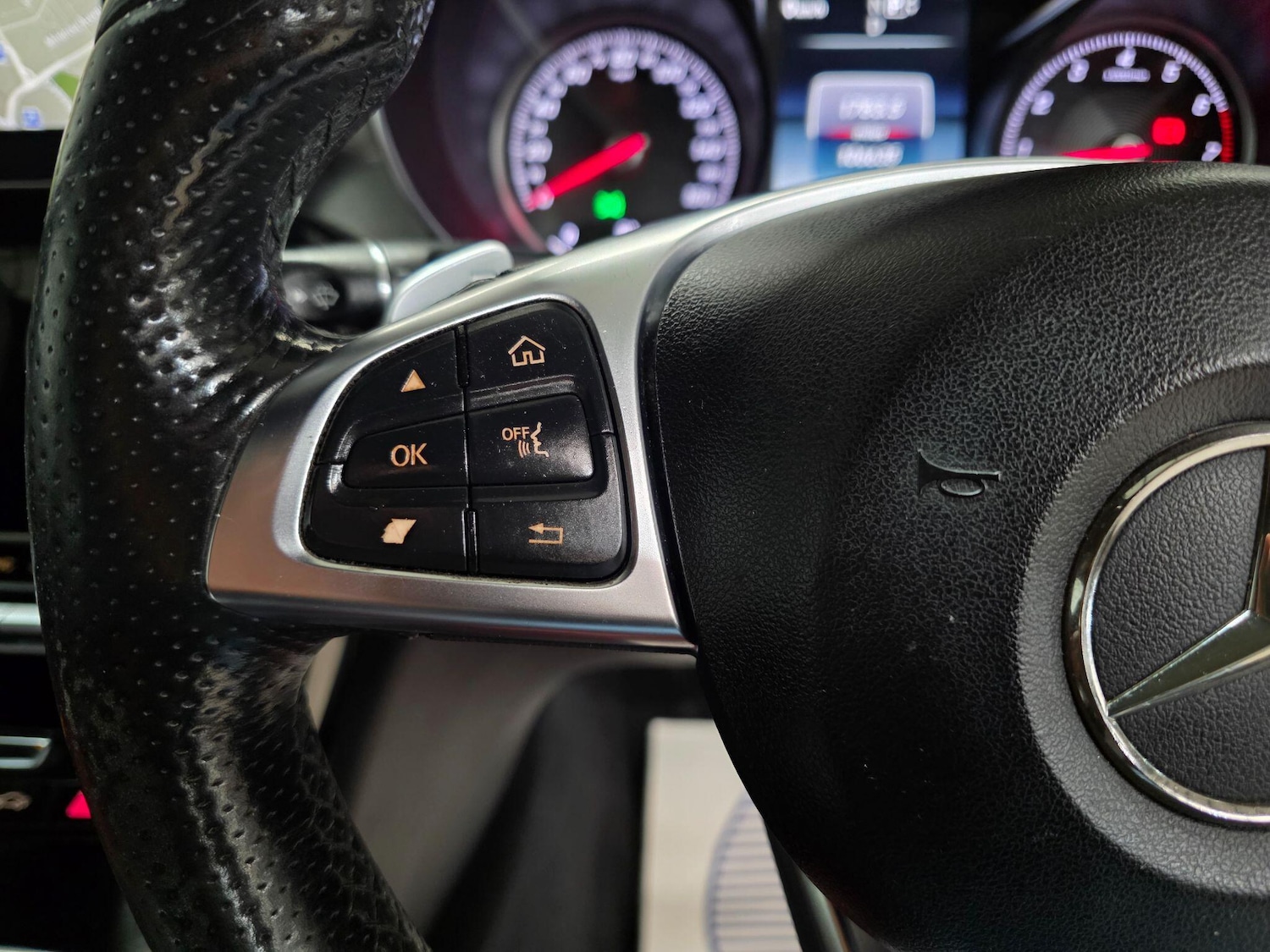Used Mercedes-Benz C Class 2015 for sale - 76213823: Photo 20
