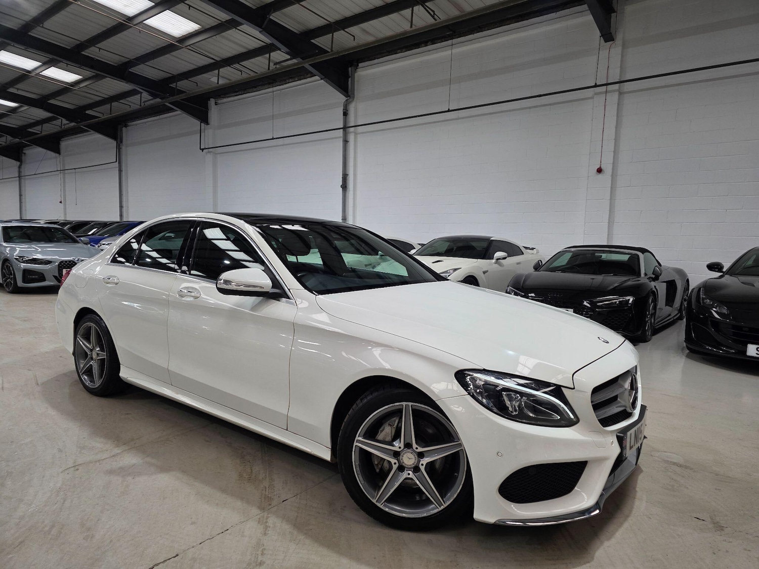 Used Mercedes-Benz C Class 2015 for sale - 76213823: Photo 3