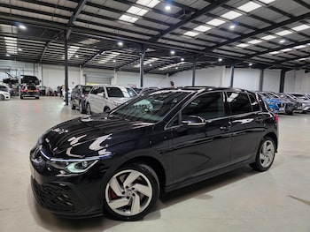 Volkswagen - Golf