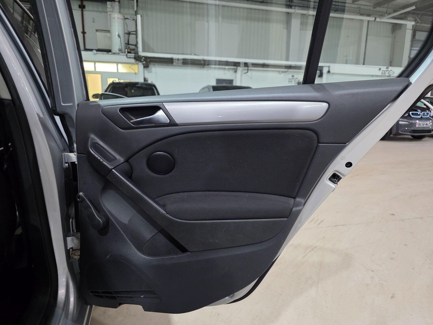 Used Volkswagen Golf 2010 for sale - 77840041: Photo 16