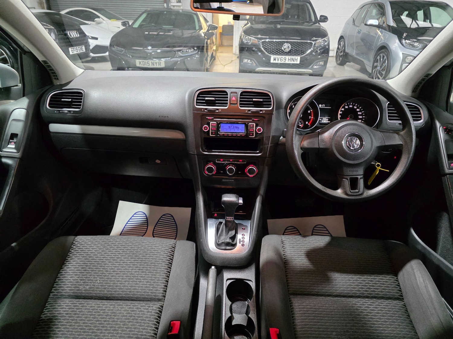 Used Volkswagen Golf 2010 for sale - 77840041: Photo 5