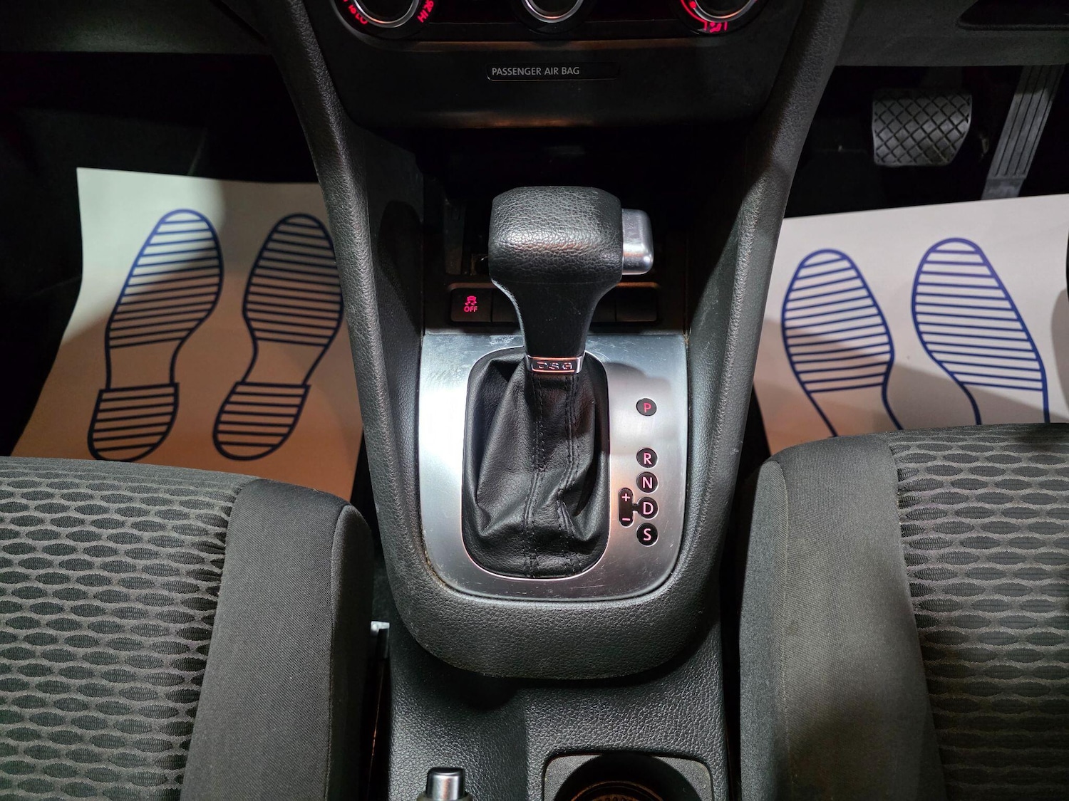 Used Volkswagen Golf 2010 for sale - 77840041: Photo 8