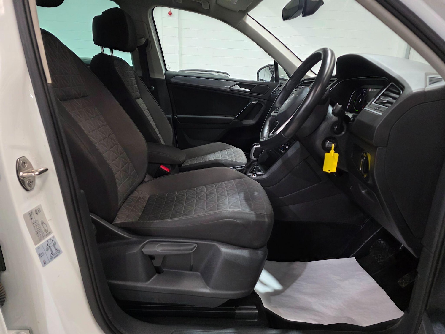 Used Volkswagen Tiguan 2022 for sale - 76247667: Photo 6