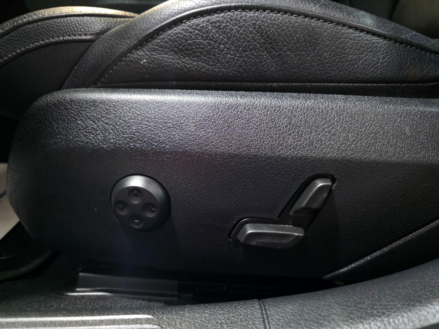 Used Mercedes-Benz C-Class 2022 for sale - 75990188: Photo 18