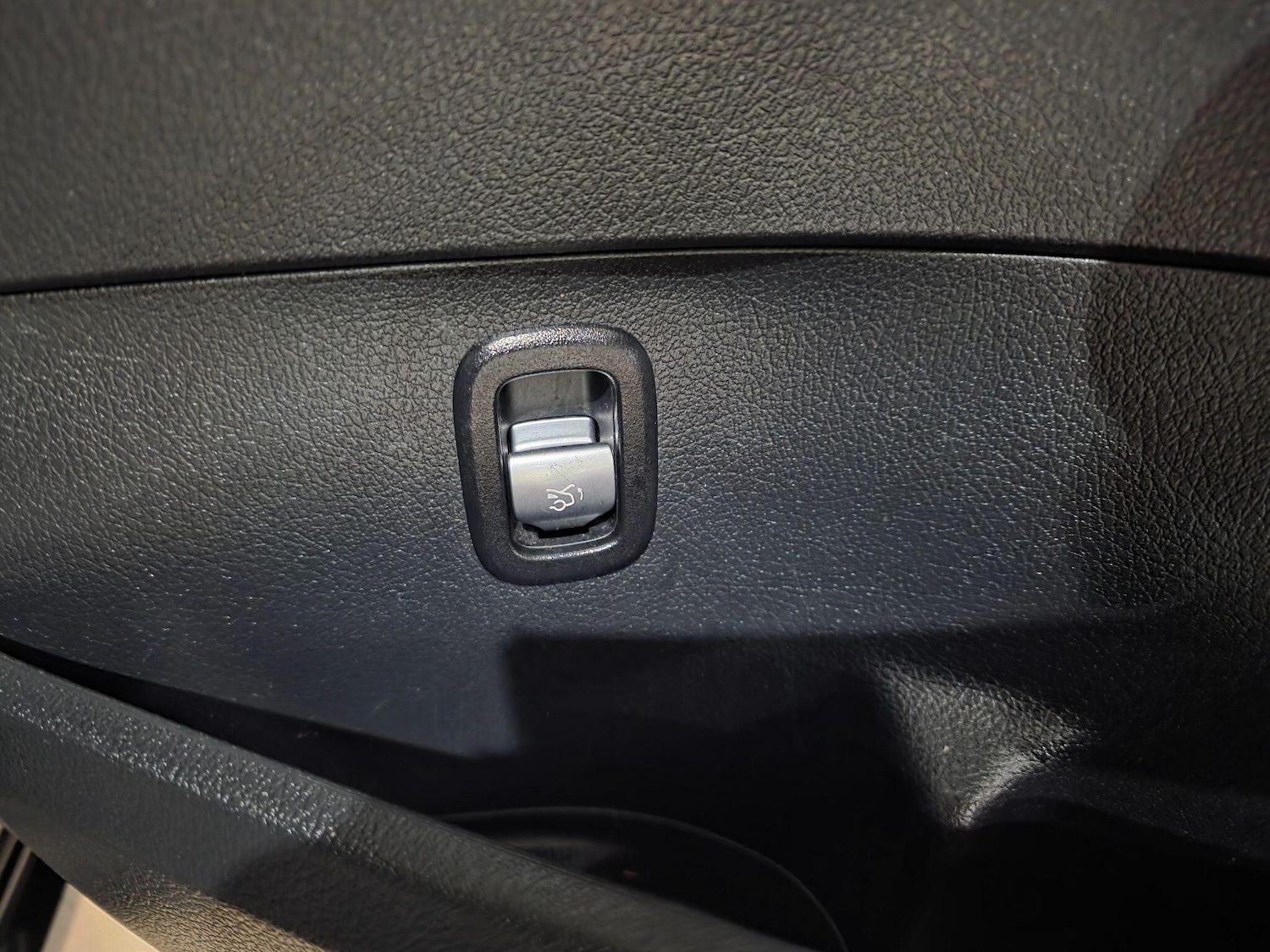 Used Mercedes-Benz C-Class 2022 for sale - 75990188: Photo 22