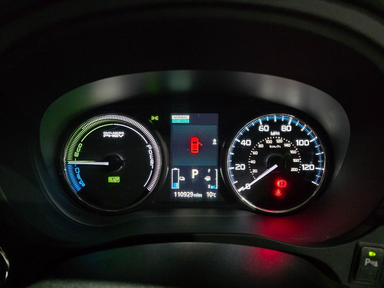 Used Mitsubishi Outlander 2015 for sale - 77395995: Photo 12