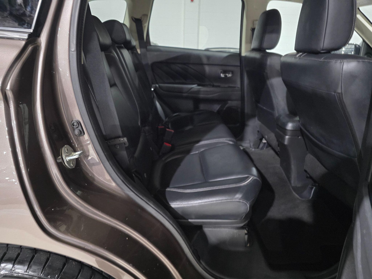 Used Mitsubishi Outlander 2015 for sale - 77395995: Photo 24