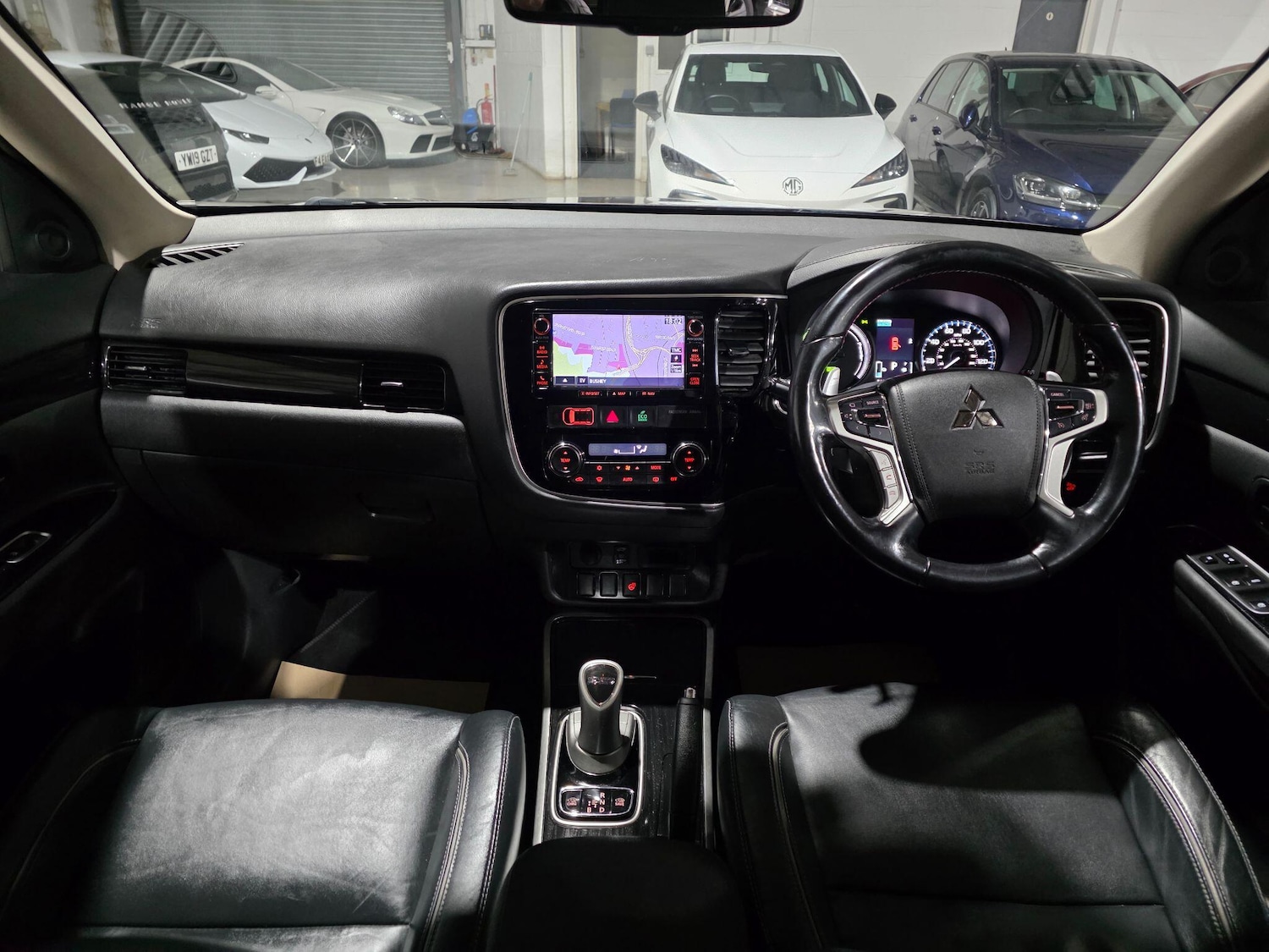 Used Mitsubishi Outlander 2015 for sale - 77395995: Photo 5