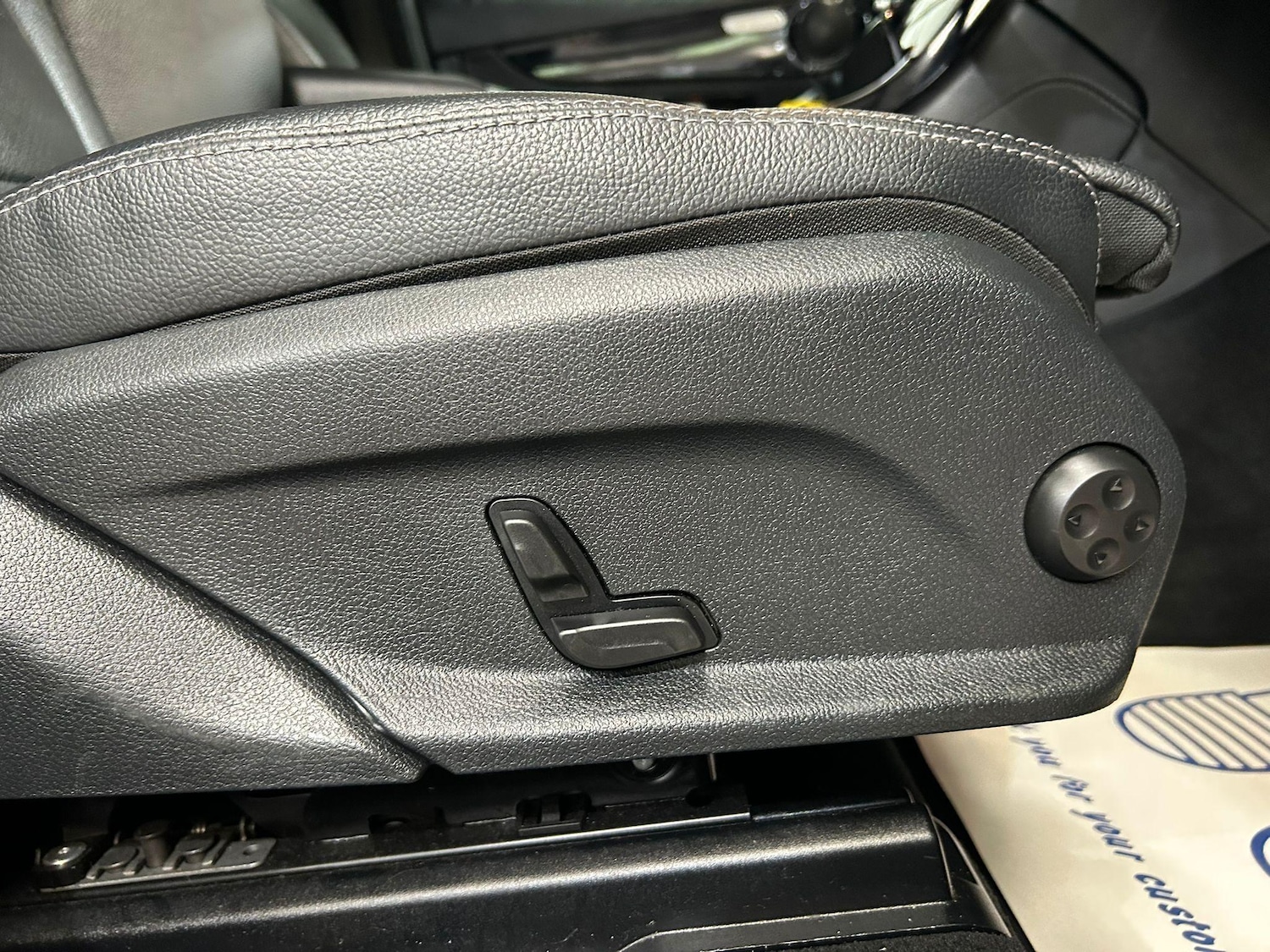 Used Mercedes-Benz GLC 2020 for sale - 76987665: Photo 12