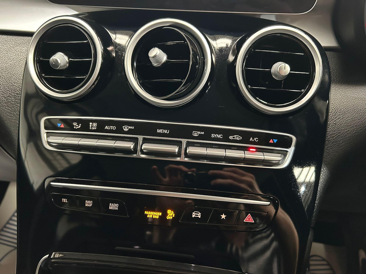 Used Mercedes-Benz GLC 2020 for sale - 76987665: Photo 17