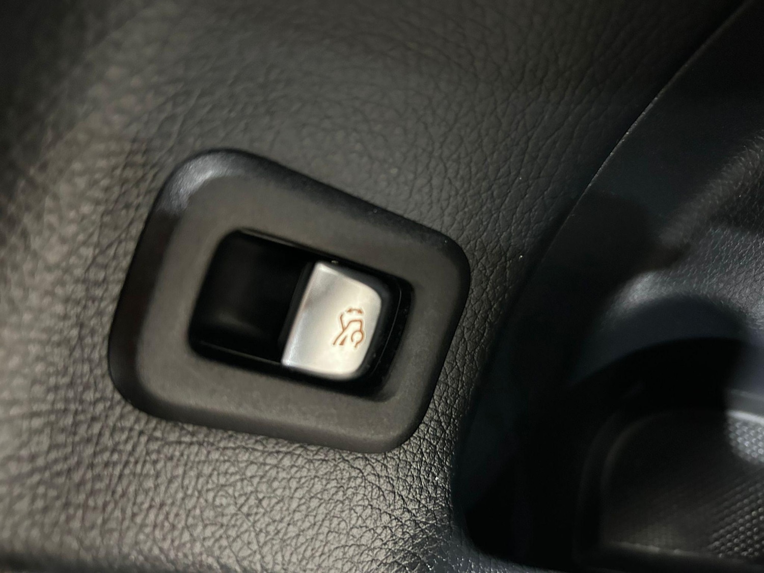 Used Mercedes-Benz GLC 2020 for sale - 76987665: Photo 20