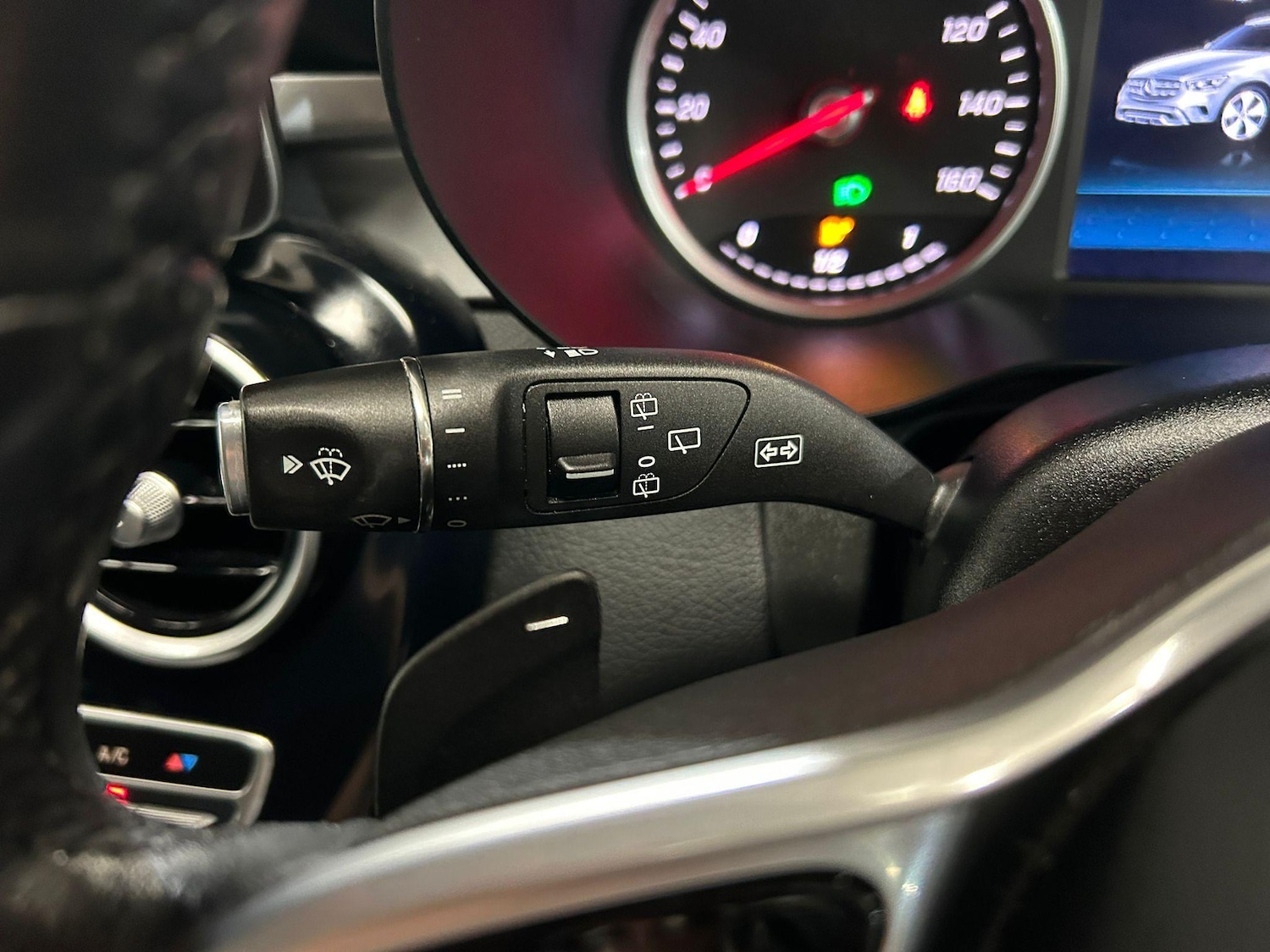 Used Mercedes-Benz GLC 2020 for sale - 76987665: Photo 27