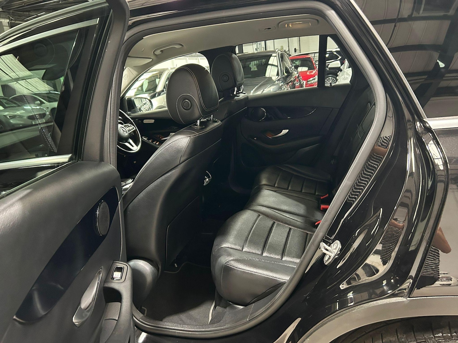 Used Mercedes-Benz GLC 2020 for sale - 76987665: Photo 31