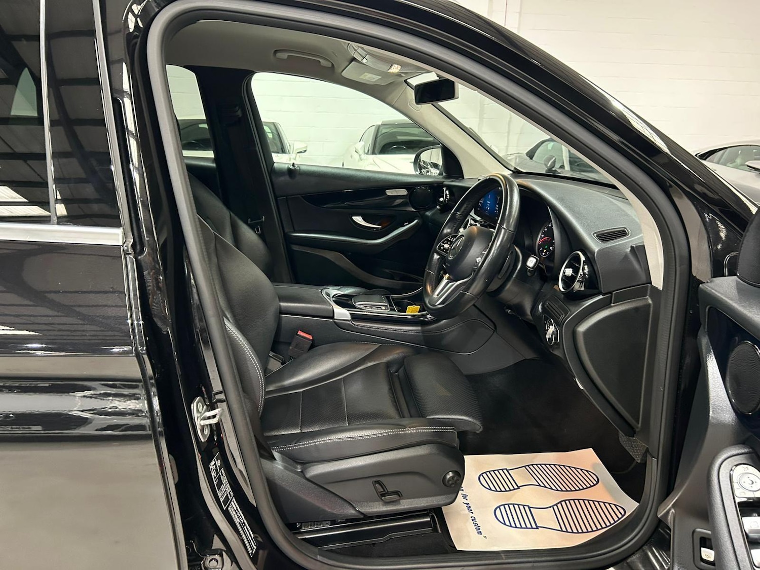 Used Mercedes-Benz GLC 2020 for sale - 76987665: Photo 6