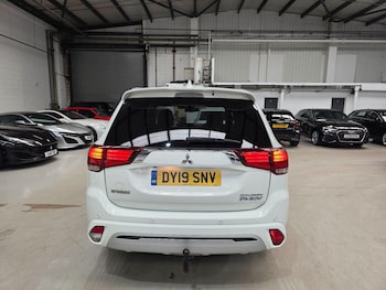 Used Mitsubishi Outlander 2019 for sale - 75401668: Photo