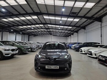 Used Toyota C-HR 2017 for sale - 78157128: Photo