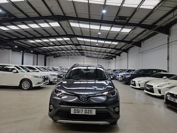 Used Toyota RAV4 2017 for sale - 78100644: Photo