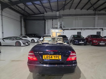 Used Mercedes-Benz CLK 2004 for sale - 77016595: Photo