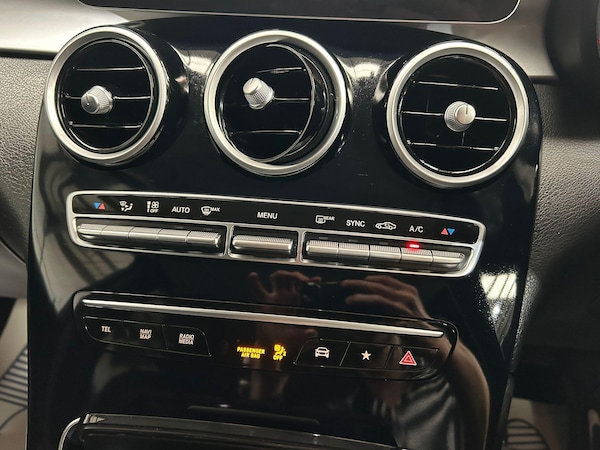 Used Mercedes-Benz GLC 2020 for sale - 75246936: Photo 17