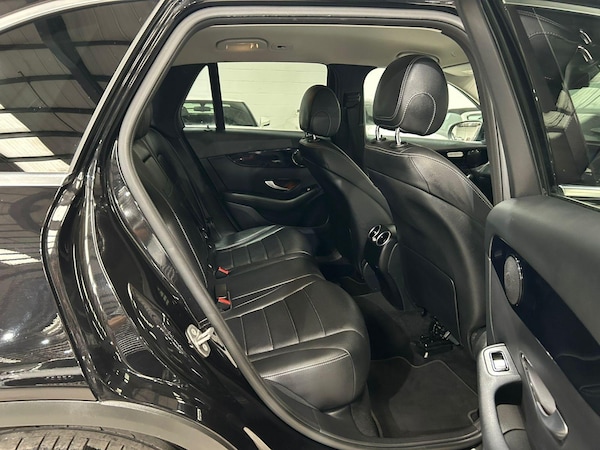 Used Mercedes-Benz GLC 2020 for sale - 75246936: Photo 18