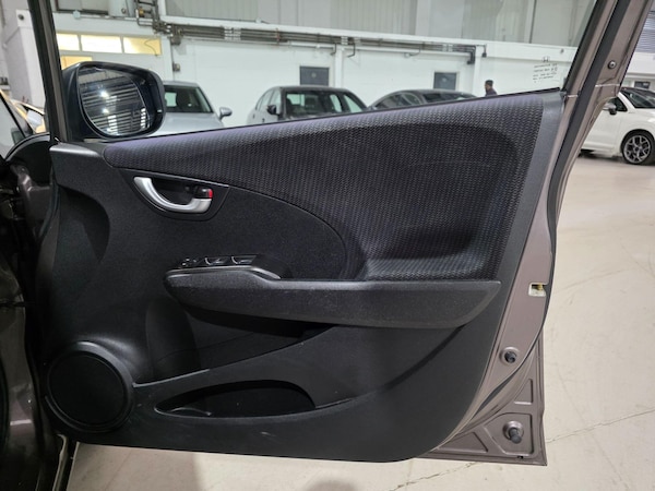 Used Honda Jazz 2012 for sale - 76095076: Photo 10