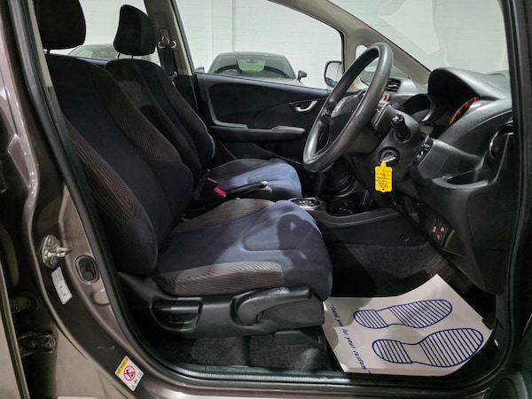 Used Honda Jazz 2012 for sale - 76095076: Photo 6