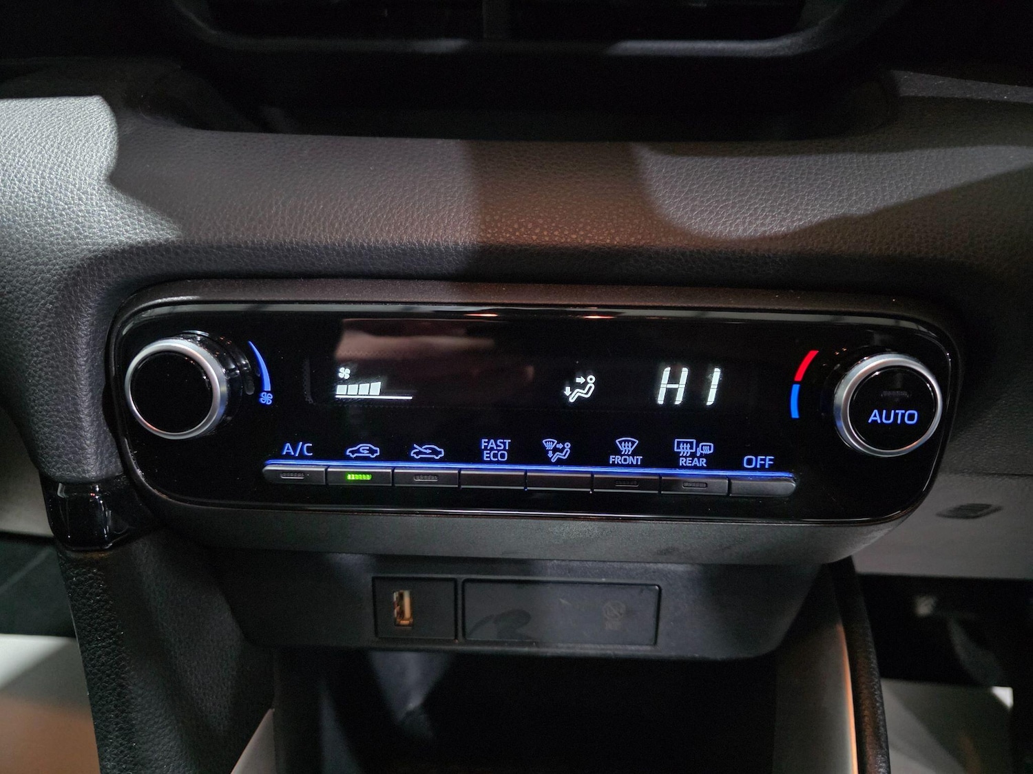 Used Toyota Yaris 2020 for sale - 76991578: Photo 9