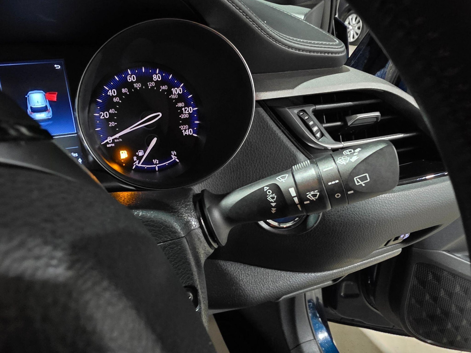 Used Toyota C-HR 2023 for sale - 77424686: Photo 16