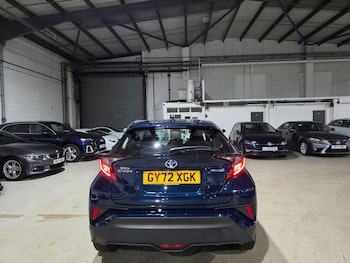 Used Toyota C-HR 2023 for sale - 77424686: Photo