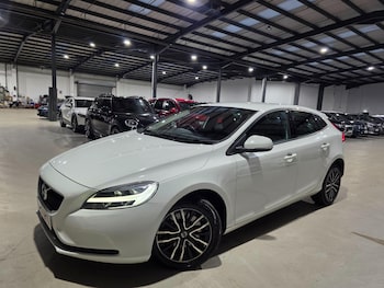 2017 (17) - 1.5 T2 Momentum Nav Plus Auto Euro 6 (s/s) 5dr