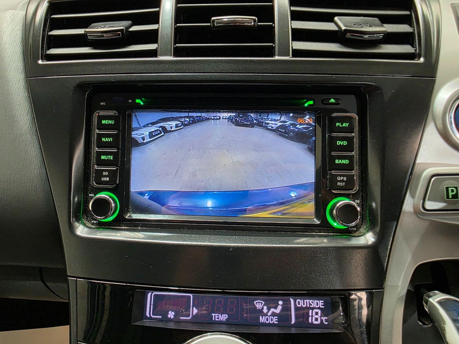 Used Toyota Prius 2018 for sale - 76990762: Photo 8