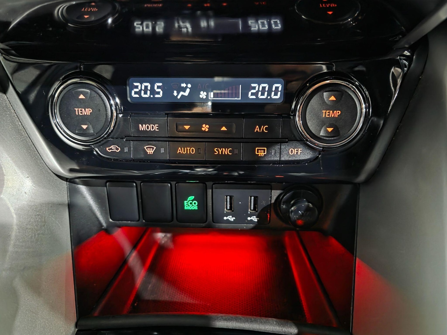 Used Mitsubishi Eclipse Cross 2018 for sale - 76377644: Photo 9