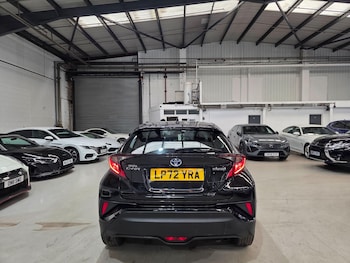 Used Toyota C-HR 2023 for sale - 78448349: Photo
