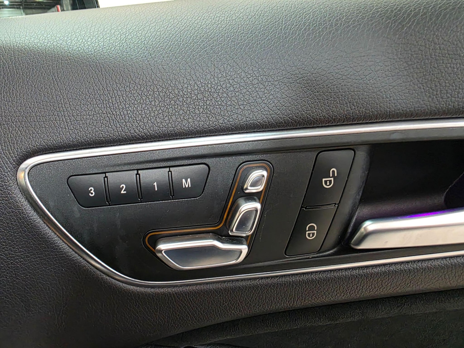 Used Mercedes-Benz GLA 2018 for sale - 76584510: Photo 16