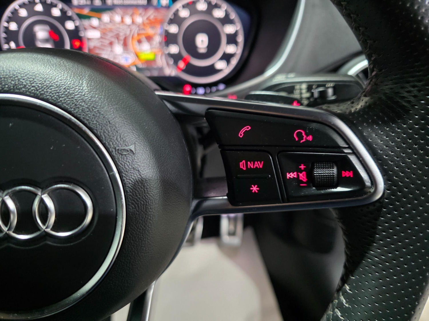 Used Audi TT 2018 for sale - 76473437: Photo 16