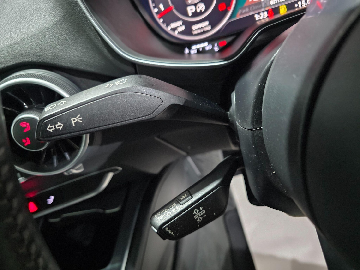 Used Audi TT 2018 for sale - 76473437: Photo 19