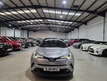 Used Toyota C-HR 2018 for sale - 76644582: Photo