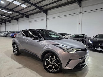 Used Toyota C-HR 2018 for sale - 76644582: Photo