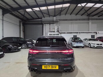 Used Porsche Macan 2021 for sale - 78086297: Photo