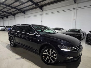 Used Volkswagen Passat 2021 for sale - 76592077: Photo