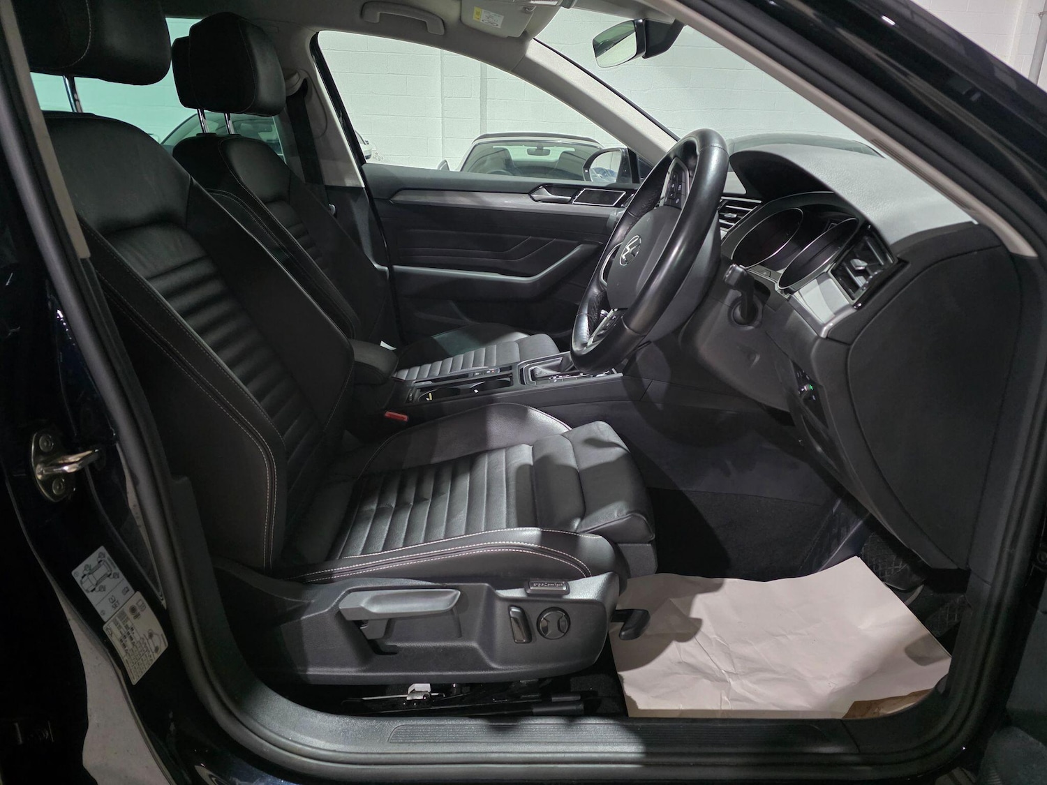 Used Volkswagen Passat 2021 for sale - 76592077: Photo 6