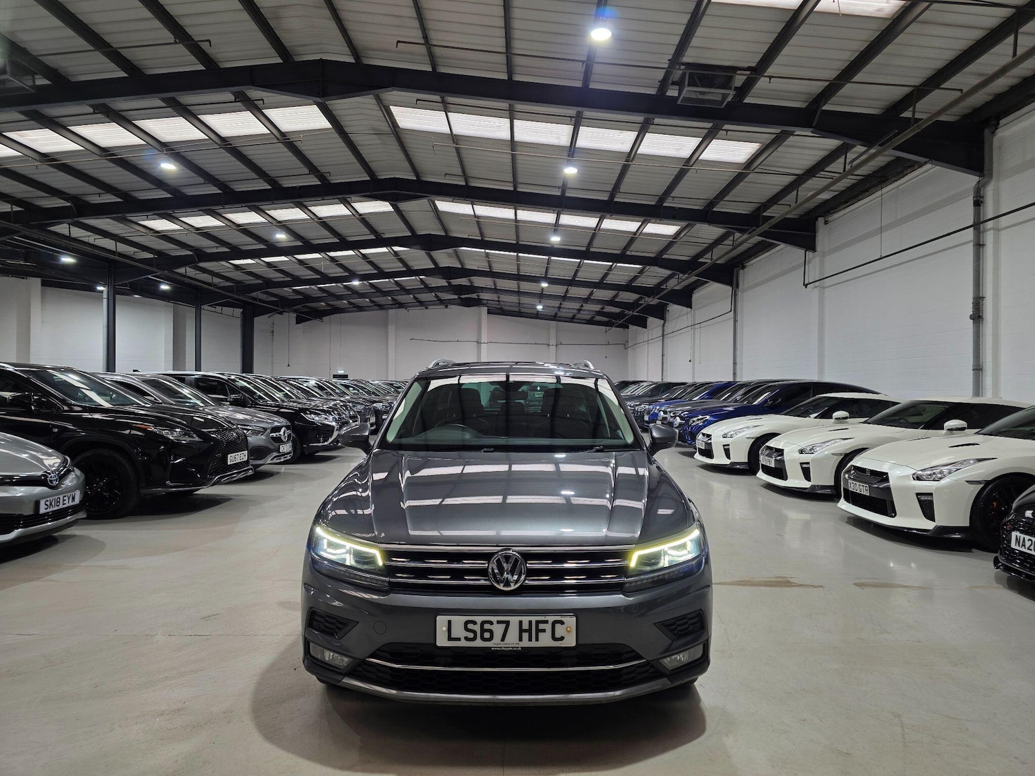 Used Volkswagen Tiguan 2017 for sale - 76095066: Photo 2