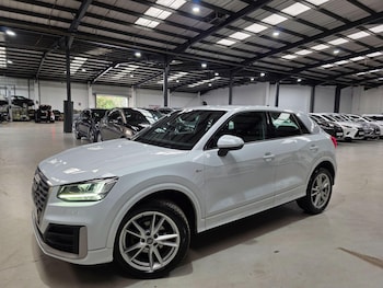 Audi - Q2