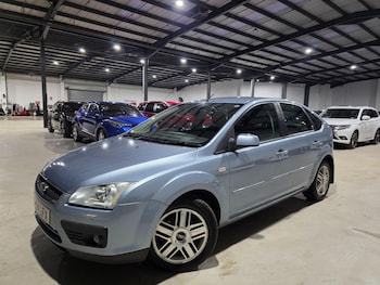 2005 (54) - 1.6 Ghia 5dr