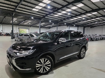 Mitsubishi - Outlander