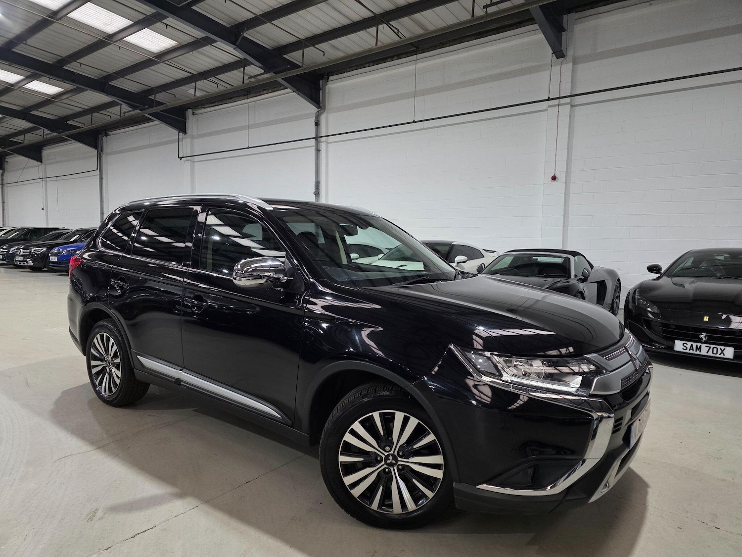 Used Mitsubishi Outlander 2018 for sale - 76094174: Photo 3