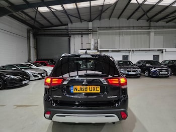 Used Mitsubishi Outlander 2018 for sale - 76094174: Photo 4