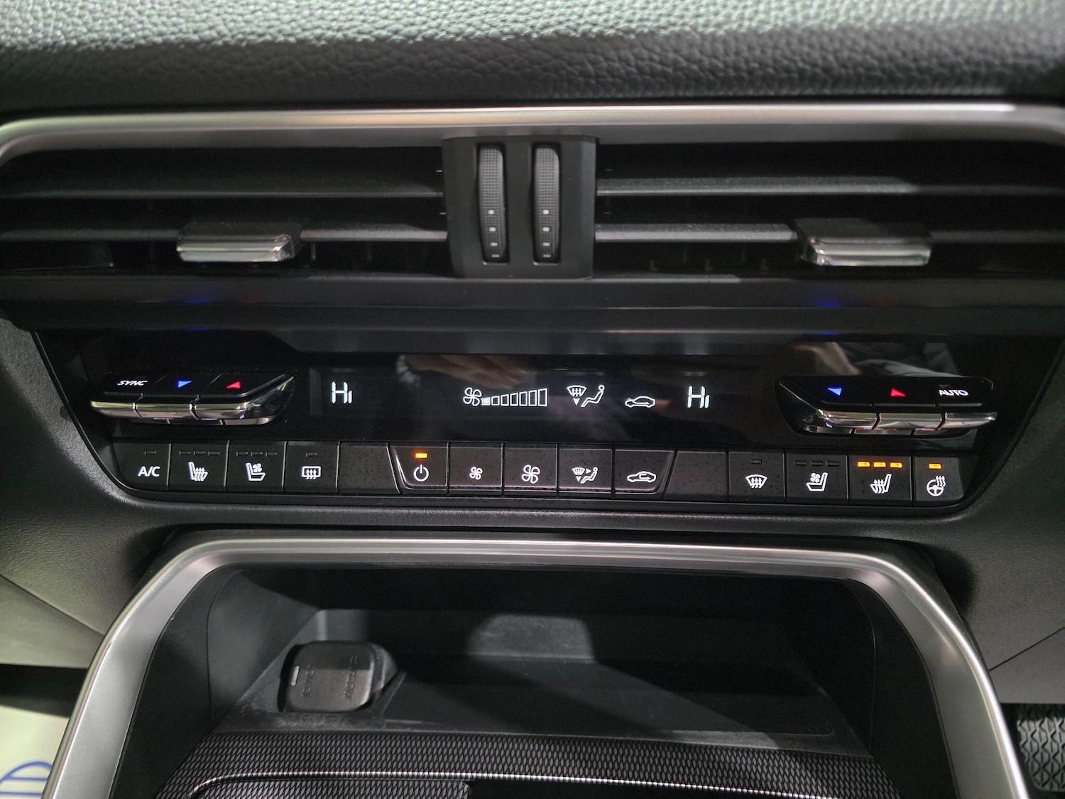 Used Mazda CX-60 2023 for sale - 77119828: Photo 10